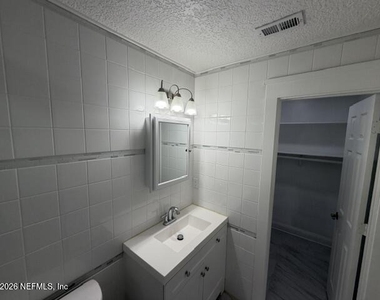 1809 Penzance Parkway - Photo Thumbnail 9