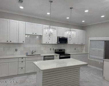 1809 Penzance Parkway - Photo Thumbnail 3