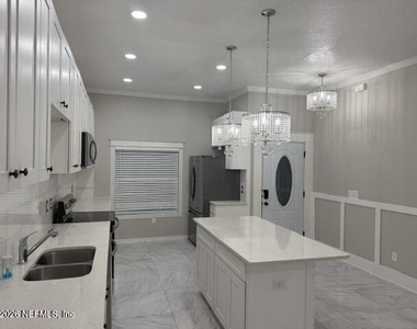 1809 Penzance Parkway - Photo Thumbnail 2
