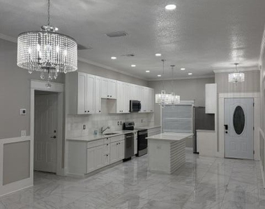 1809 Penzance Parkway - Photo Thumbnail 1