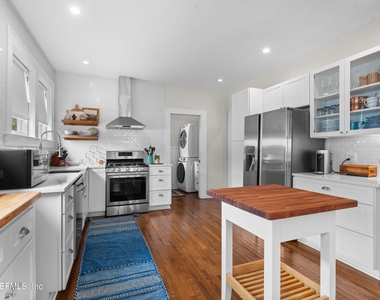 1347 Belvedere Avenue - Photo Thumbnail 22