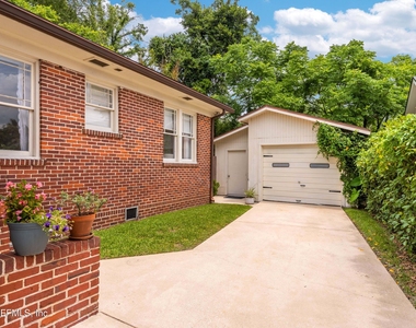 1347 Belvedere Avenue - Photo Thumbnail 23