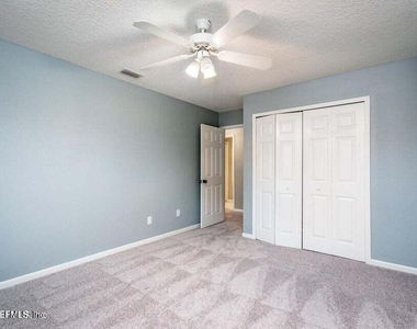7820 Deerwood Point Court - Photo Thumbnail 22