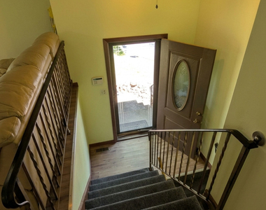 11 Marquette Place - Photo Thumbnail 13