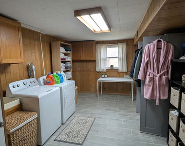 11 Marquette Place - Photo Thumbnail 16
