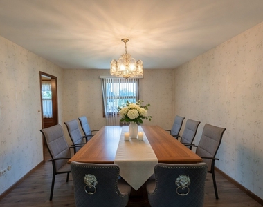 11 Marquette Place - Photo Thumbnail 3