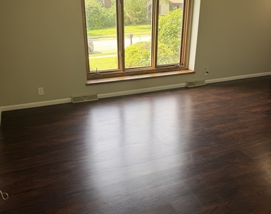 4810 Eastwood Court - Photo Thumbnail 1