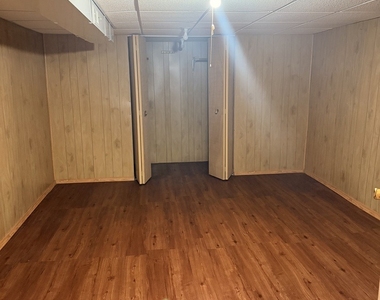 4810 Eastwood Court - Photo Thumbnail 9