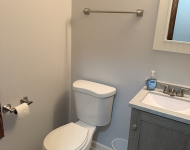 4810 Eastwood Court - Photo Thumbnail 14