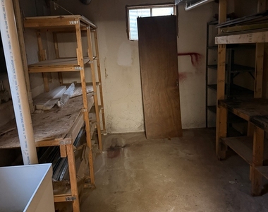 4810 Eastwood Court - Photo Thumbnail 27