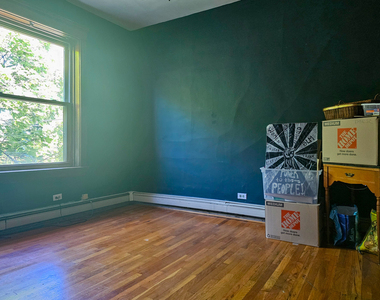 2327 W 35th Place - Photo Thumbnail 8