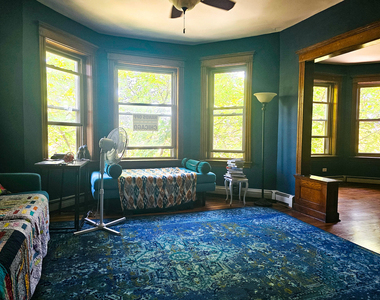 2327 W 35th Place - Photo Thumbnail 5