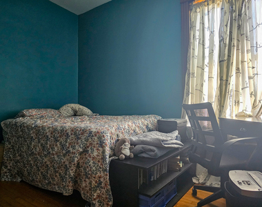2327 W 35th Place - Photo Thumbnail 10