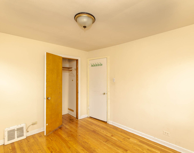4236 W Nelson Street - Photo Thumbnail 5