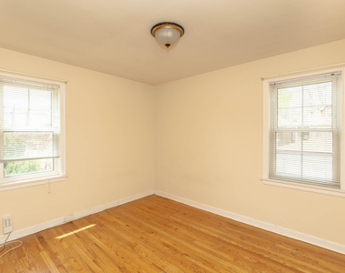 4236 W Nelson Street - Photo Thumbnail 4