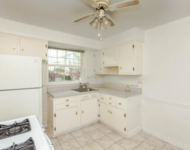 4236 W Nelson Street - Photo Thumbnail 3