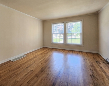 4231 W Nelson Street - Photo Thumbnail 3