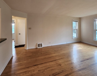 4257 W Nelson Street - Photo Thumbnail 6