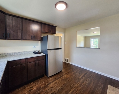 4263 W Nelson Street - Photo Thumbnail 10