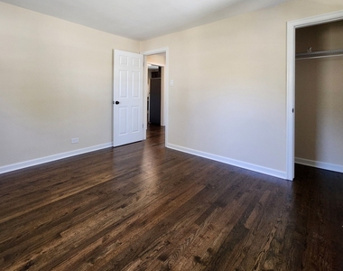 4263 W Nelson Street - Photo Thumbnail 6