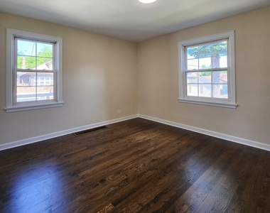 4263 W Nelson Street - Photo Thumbnail 3