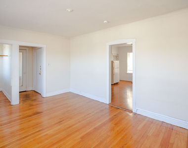 4202 N Kimball Avenue - Photo Thumbnail 2