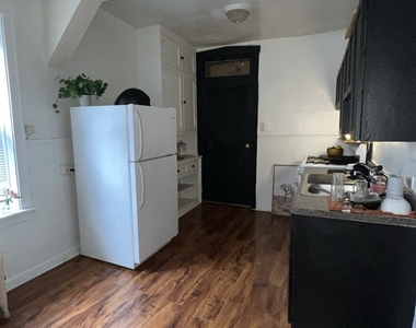 3404 W Berteau Avenue - Photo Thumbnail 2