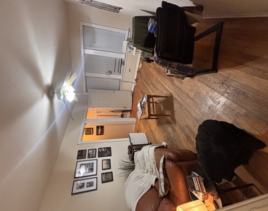 3404 W Berteau Avenue - Photo Thumbnail 2