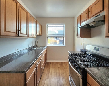 3217 W Diversey Avenue - Photo Thumbnail 3