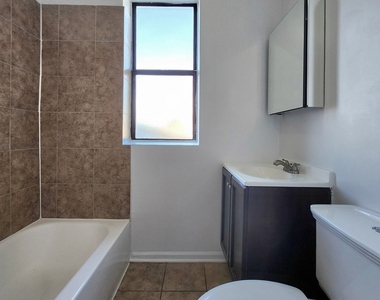3217 W Diversey Avenue - Photo Thumbnail 7
