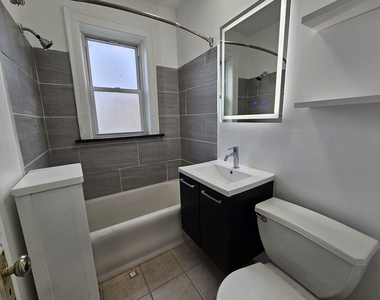 6545 N Francisco Avenue - Photo Thumbnail 10