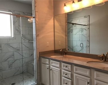 4250 Spruce Pine Alley - Photo Thumbnail 10