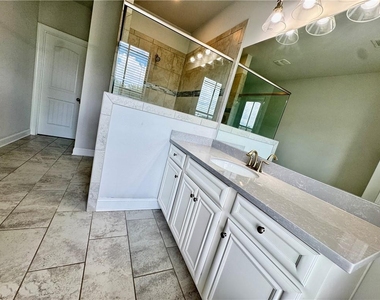4250 Spruce Pine Alley - Photo Thumbnail 28