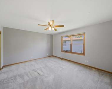 752 Rosanne Street - Photo Thumbnail 26