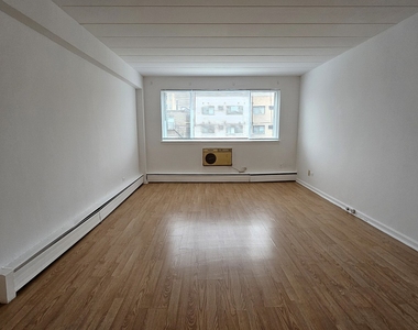5906 N Sheridan Road - Photo Thumbnail 7