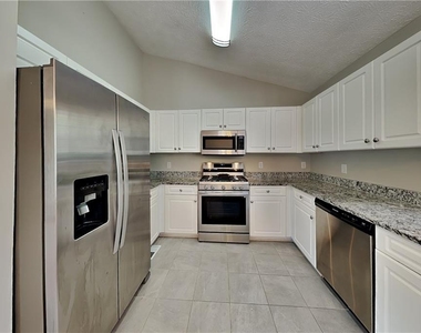 37 Christopher Drive - Photo Thumbnail 3