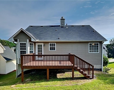 37 Christopher Drive - Photo Thumbnail 16
