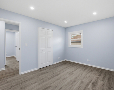 915 Mayfield Drive - Photo Thumbnail 13
