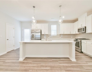 2630 Whistler Way Ne - Photo Thumbnail 7