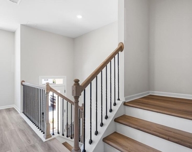 312 Cornett Way - Photo Thumbnail 2