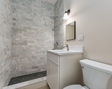 1238 N Artesian Avenue - Photo Thumbnail 7
