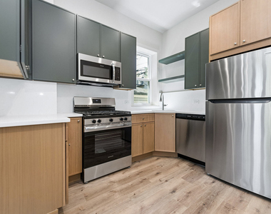 1238 N Artesian Avenue - Photo Thumbnail 4