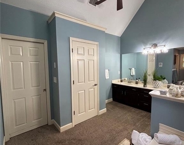 2345 Bray Court Ne - Photo Thumbnail 24