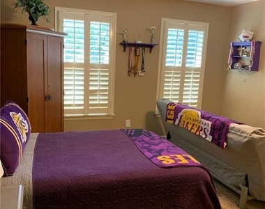 2345 Bray Court Ne - Photo Thumbnail 16