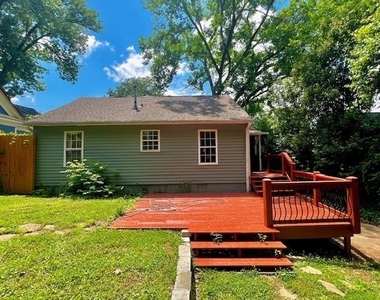 1199 Francis Street Nw - Photo Thumbnail 7