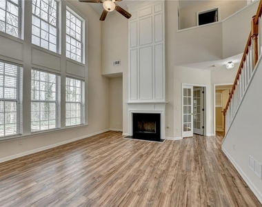 100 Hawnley Trace - Photo Thumbnail 10