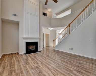 100 Hawnley Trace - Photo Thumbnail 12