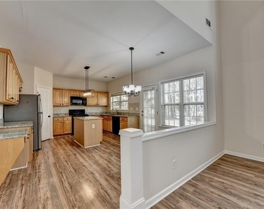 100 Hawnley Trace - Photo Thumbnail 16