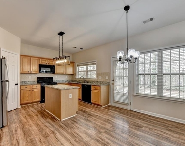 100 Hawnley Trace - Photo Thumbnail 18
