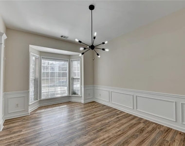 100 Hawnley Trace - Photo Thumbnail 4